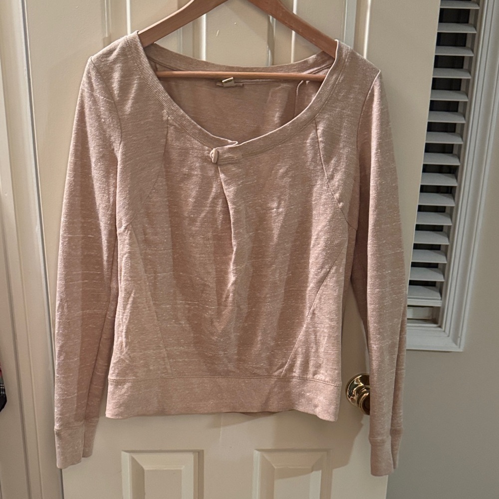 HOLDING HORSES Long Sleeve Top